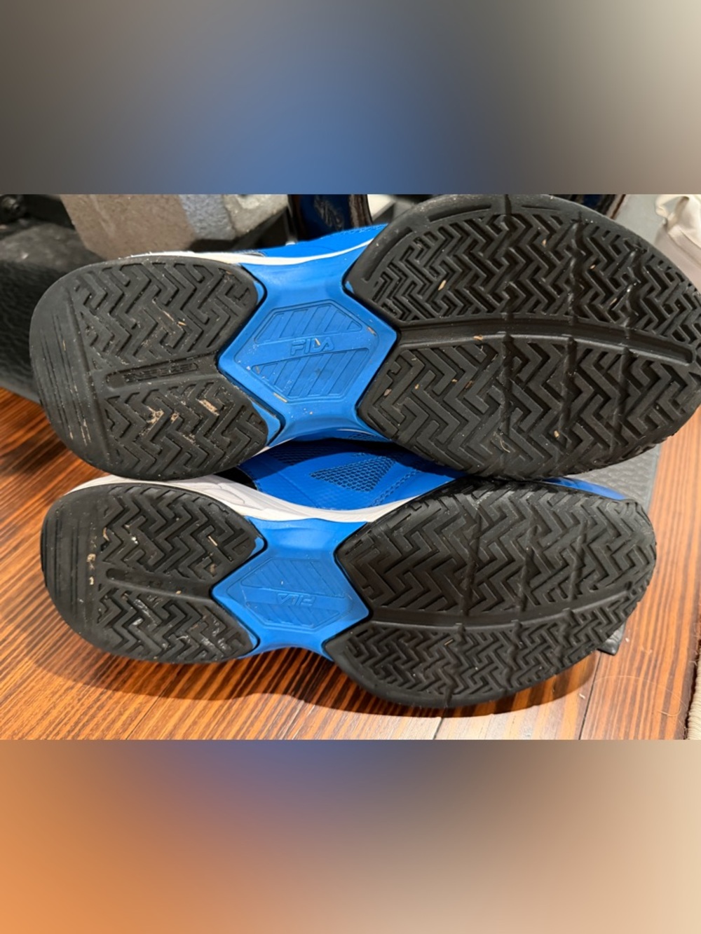 FILA boys Blue and Black Court shoes - size 5 - Picture 4 of 4